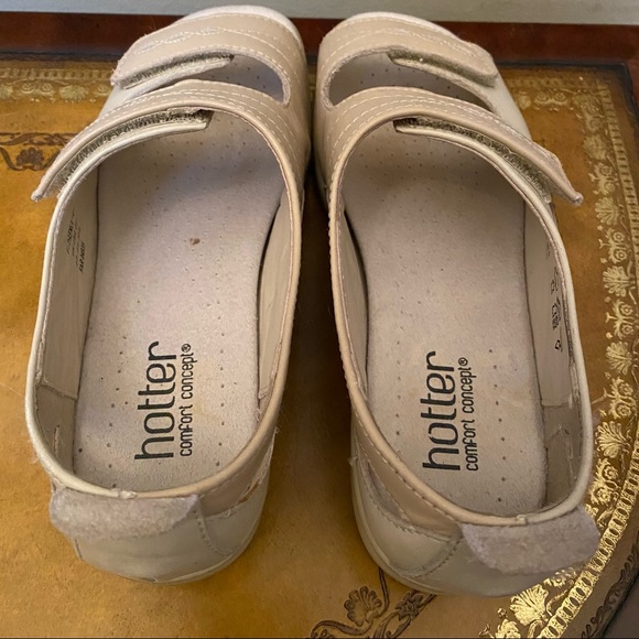 Hotter Comfort Florence Open-Toe Leather Adjustable Walking Sandals - Picture 10 of 13